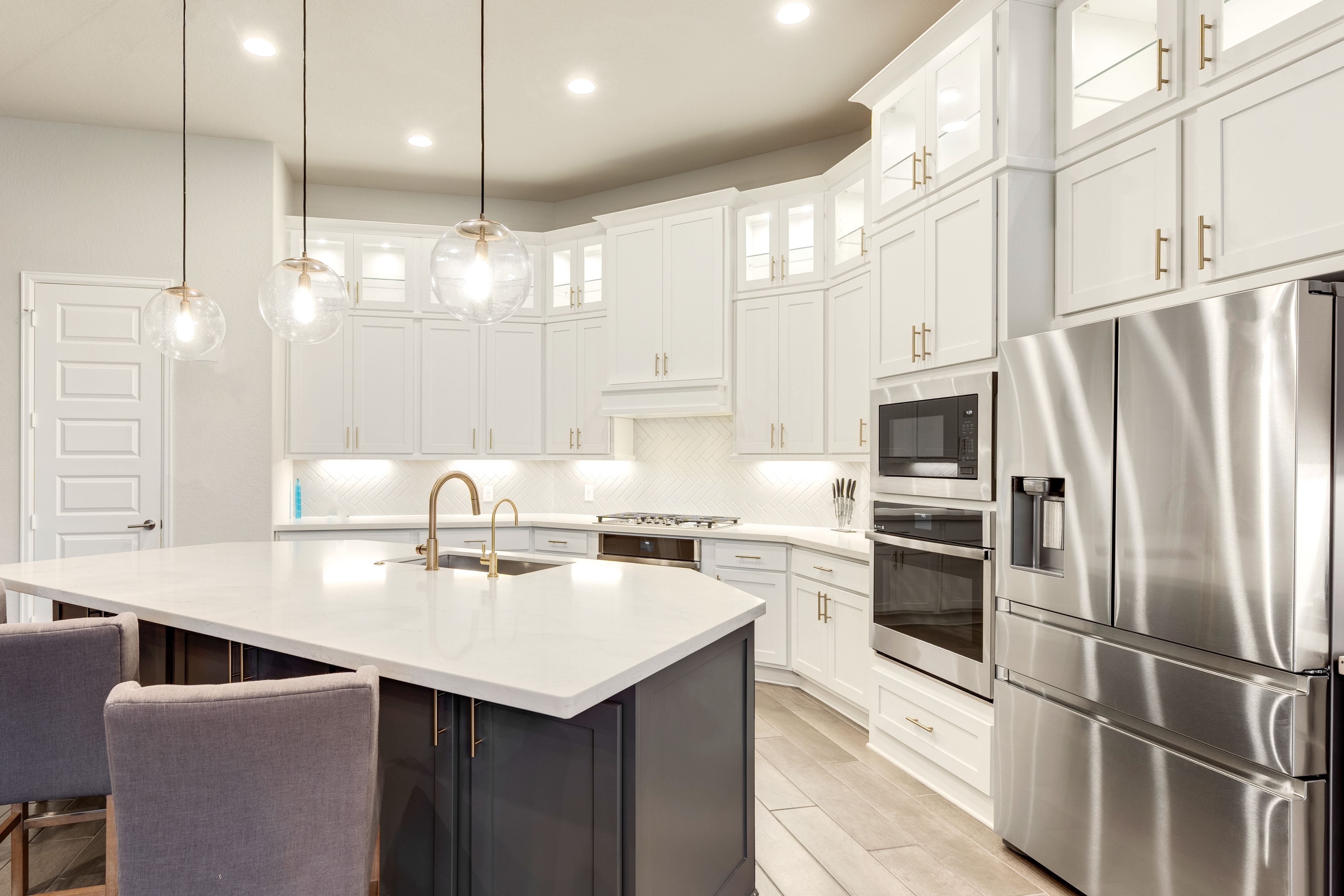 Modern Kitchen 2